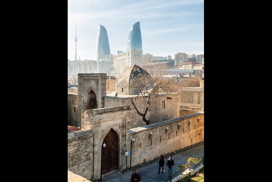 KNECHTEL_BAKU_SIGHTSEEING-6088_HIGHRES