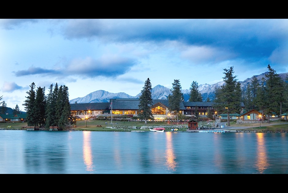 Breathtaking Beauty: A Road Trip Through the Rockies