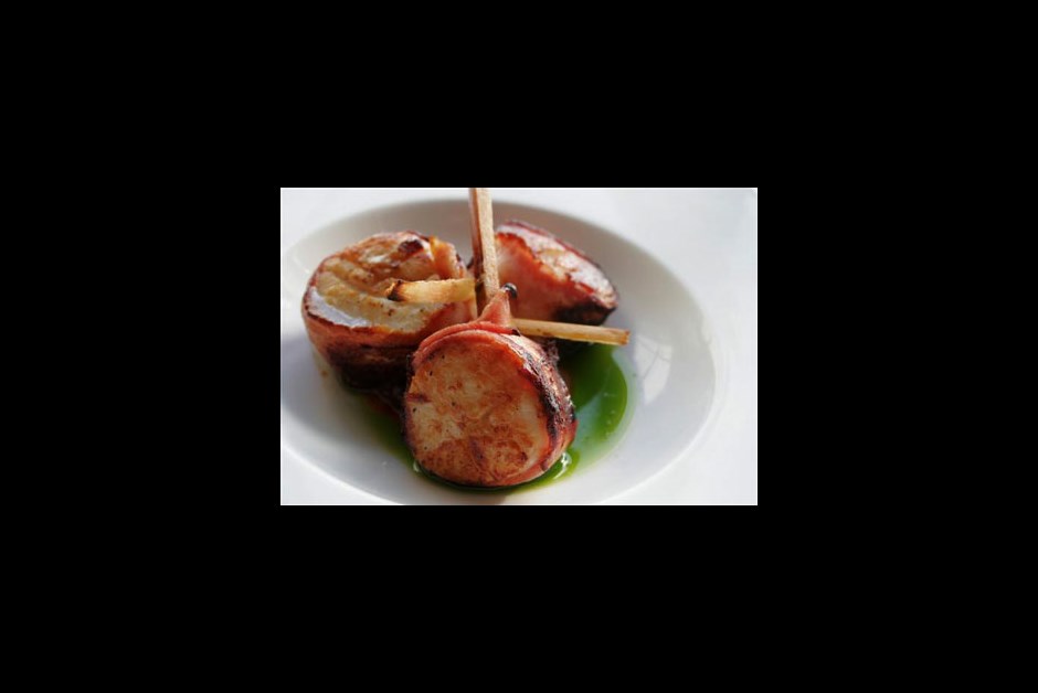 Bacon Wrapped Jumbo Sea Scallops with Spiced Pear Chutney and Parsley Oil