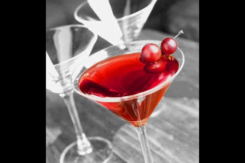 red dress cocktail drink Summer Sips: Keep Cool with These Easy-To-Mix Cocktails