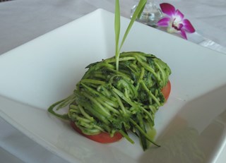 Zucchini &quot;Spaghetti&quot; noodles, creamy pine nut and basil pesto sauce