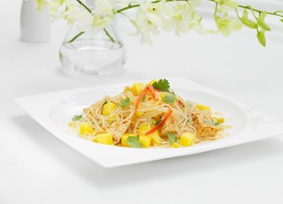 Baked tofu with bean noodles (gluten free)