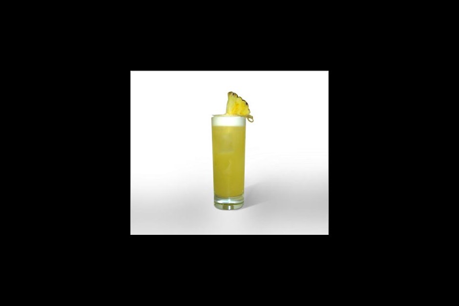 JW Smoky Pineapple Rickey