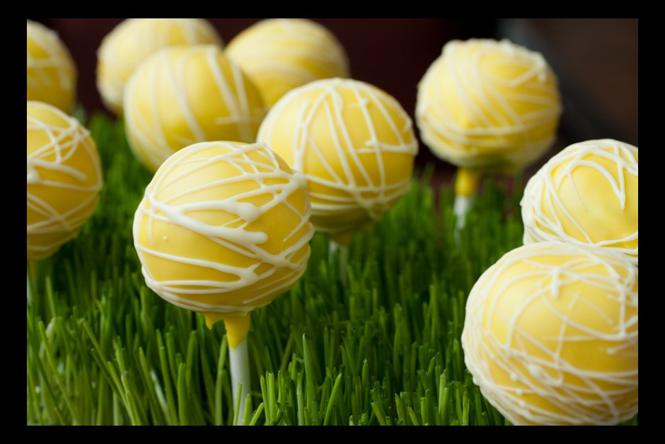 Lemon Thyme Cake Pops