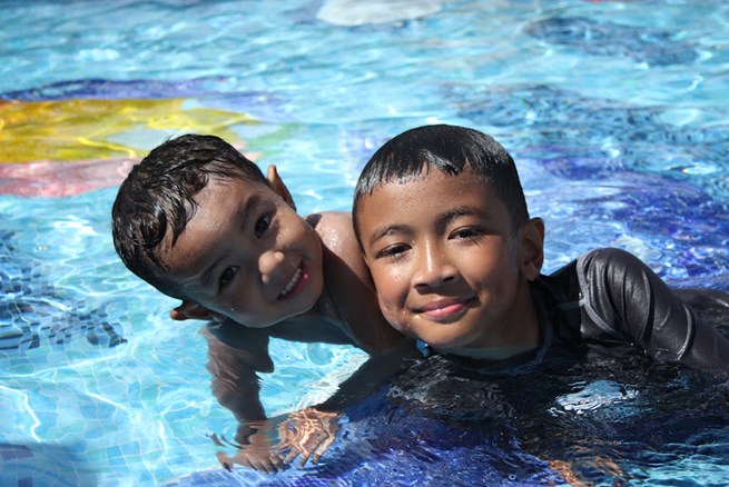 Two Big Smiles...One Fabulous Hotel