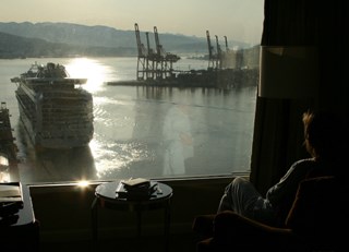 DAWN'S EARLY DELIGHT