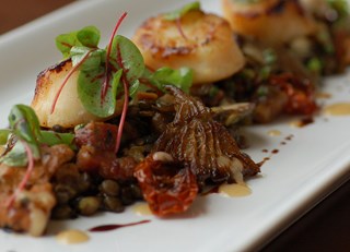 Seared Qualicum Scallops with Smoked Bacon and Puy Lentil Ragoût