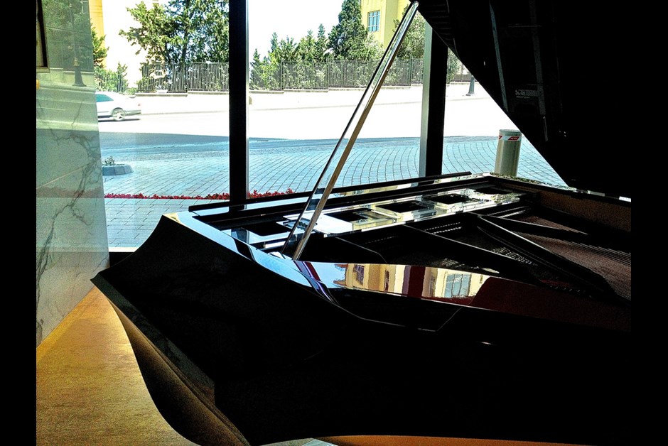 Fazioli Piano, Fairmont Baku, Flame Towers