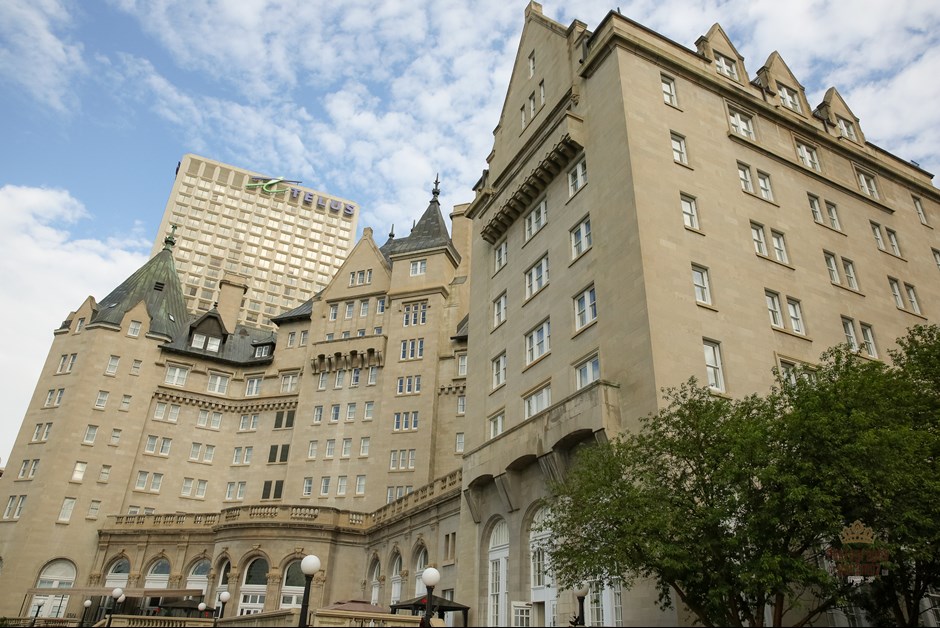 Glamorous Garden Wedding at the Fairmont Hotel Macdonald
