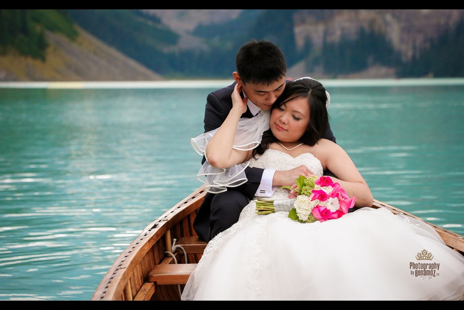 Romantic Wedding at the Fairmont Chateau Lake Louise 