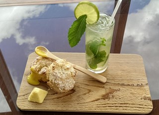 Iced Green Tea Mojito and Lemon Scone