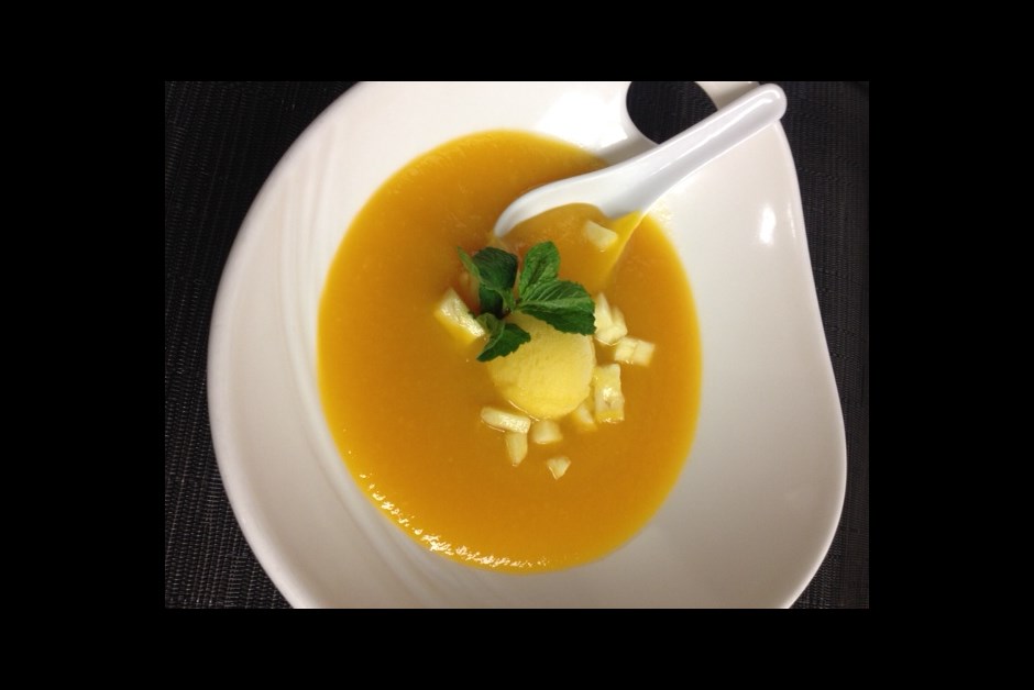 Chilled Papaya Soup with Maui Gold Pineapple, Kula Lavender Honey and Lime