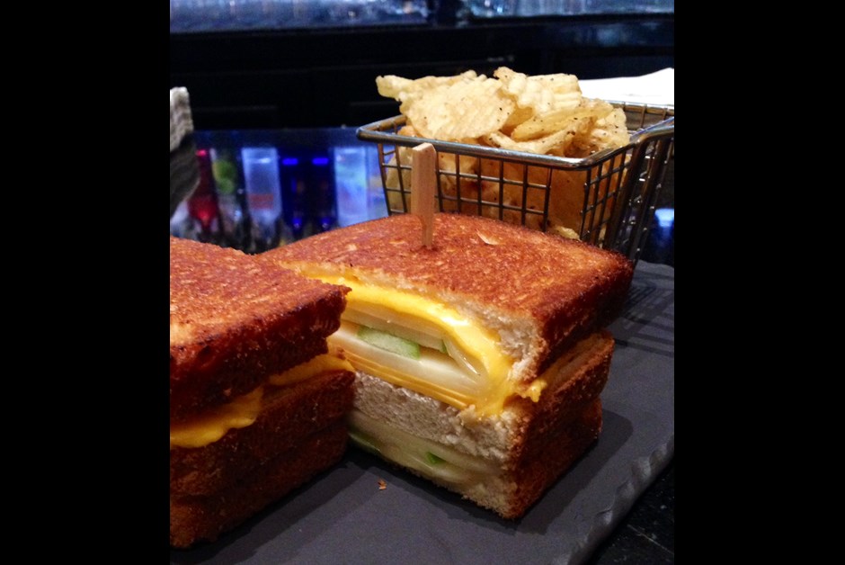 Chef Anthony Hsia’s Grilled Cheese Sandwich with Autumn Apples