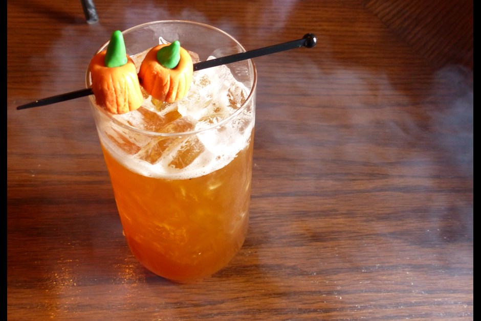 Caramel Candy Apple Cocktail