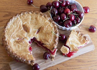 Twin Meadows Organic Cherry Pie