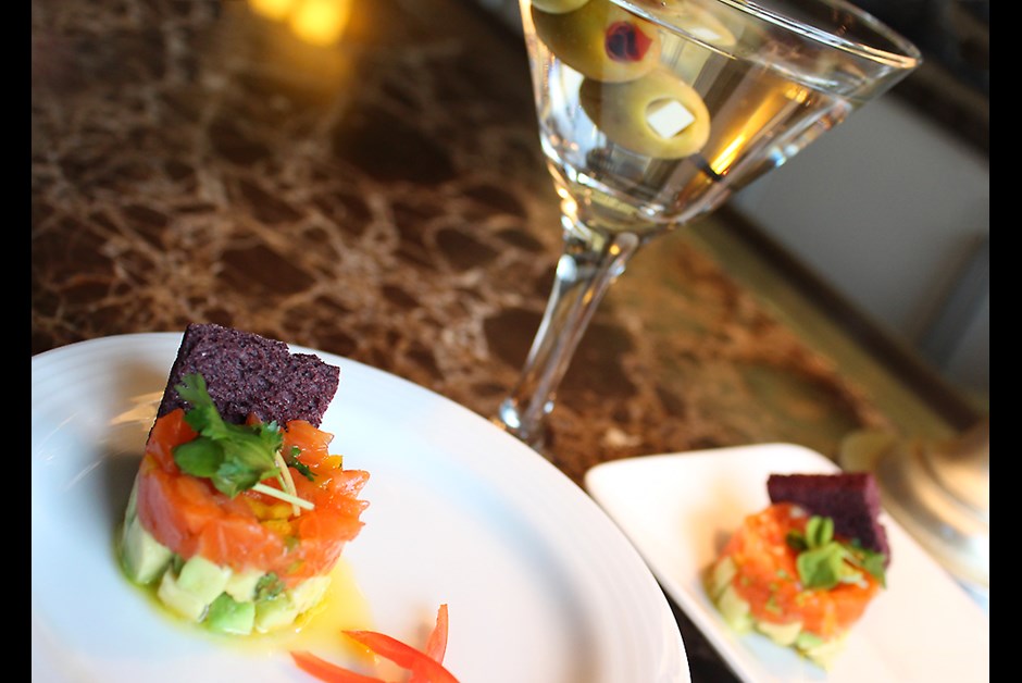 Tuna Tartare & Classic Martini