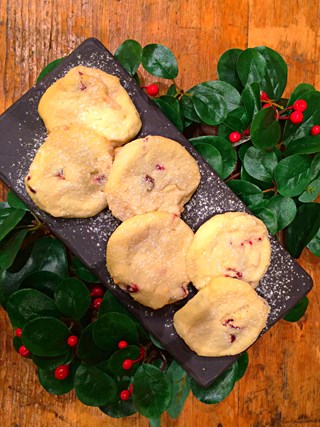 Dried Cranberry Shortbread with White Chocolate