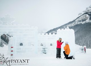 Proposing on the ice rink & capturing the moment
