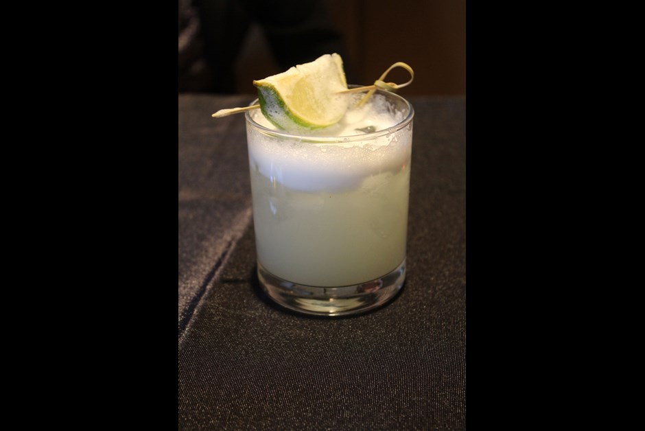 Gin Sour