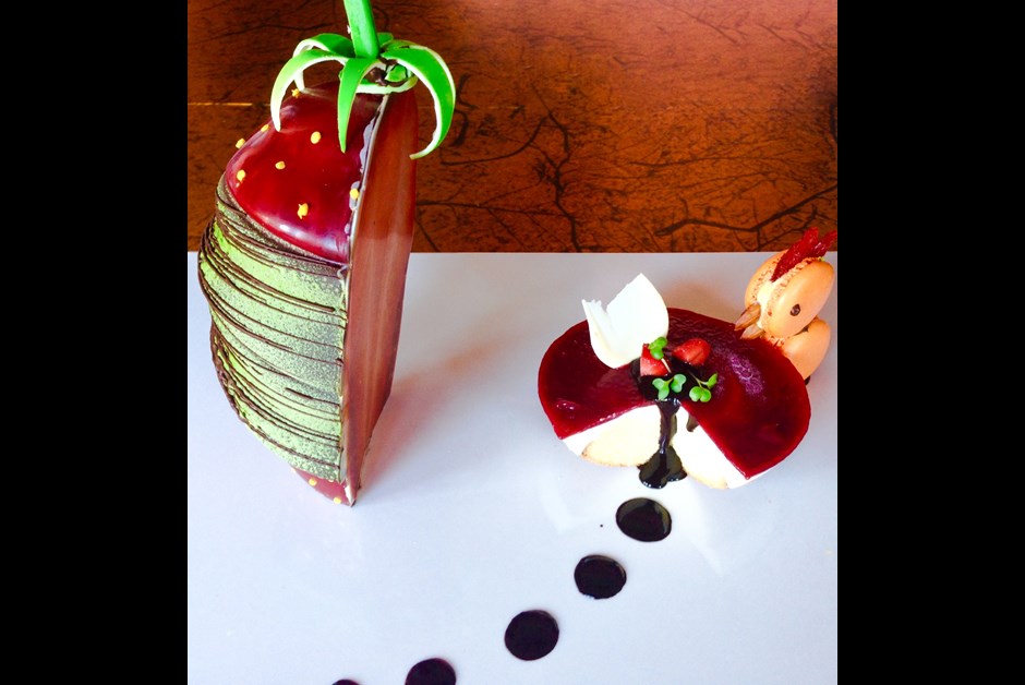EASTER MILKBERRY CAKE