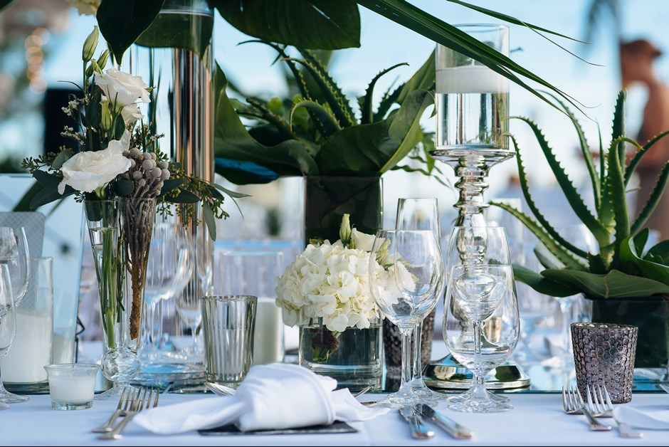 Reception tables at Ocean Club - BY GLDN Events