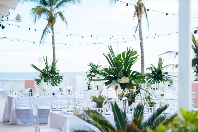 A Modern, Chic Bermuda Wedding