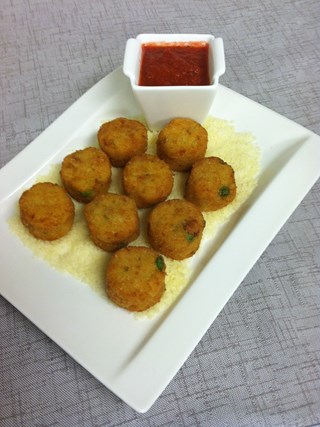 Tuna Noodle Casserole “Tots” with Tomato Dipping Sauce