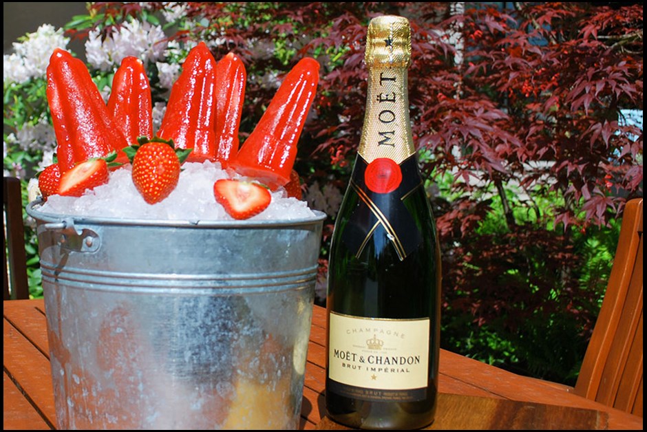 Strawberry Champagne Popsicles