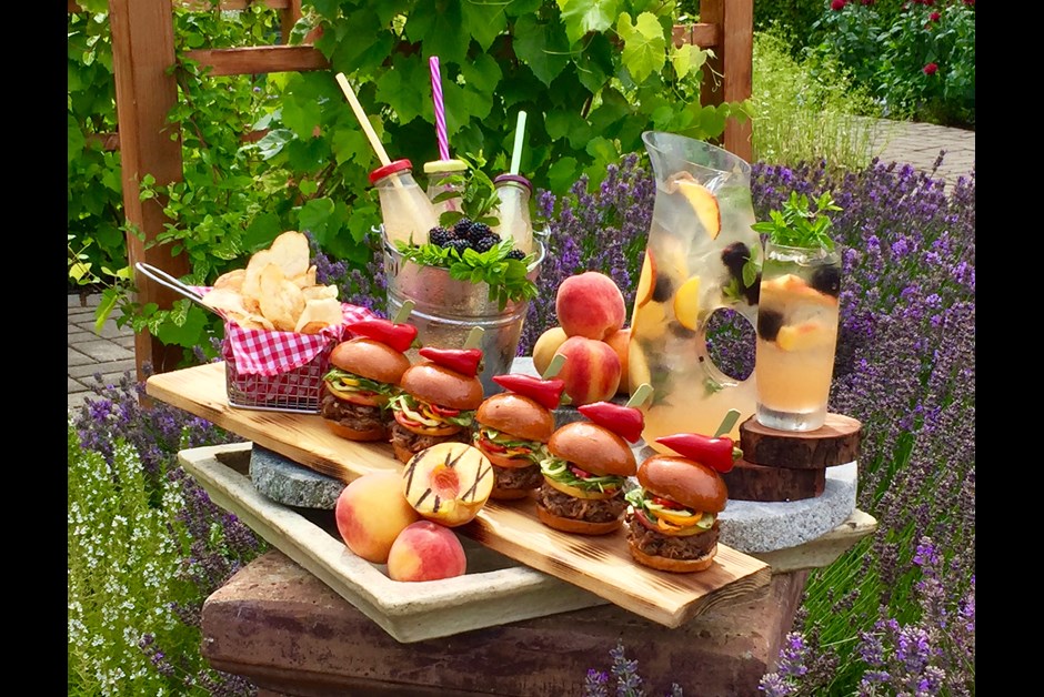 Peachy Keen... Summer BBQ'ing with Okanagan Peaches
