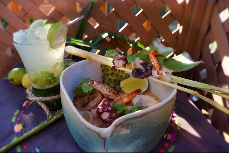 A Taste of Brazil to Celebrate Summer - Moqueca de peixe (Brazilian fish stew)