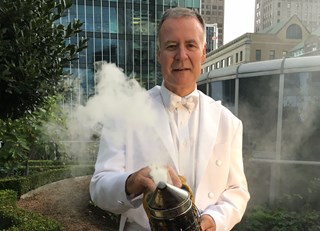 THE LAST OF THE SUMMER BEES ~ THE BUZZ ON FAIRMONT BEES WITH BEE BUTLER MICHAEL KING