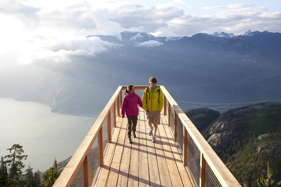 From Easy to Difficult: 5 Must-Do Summer Hikes Around Vancouver