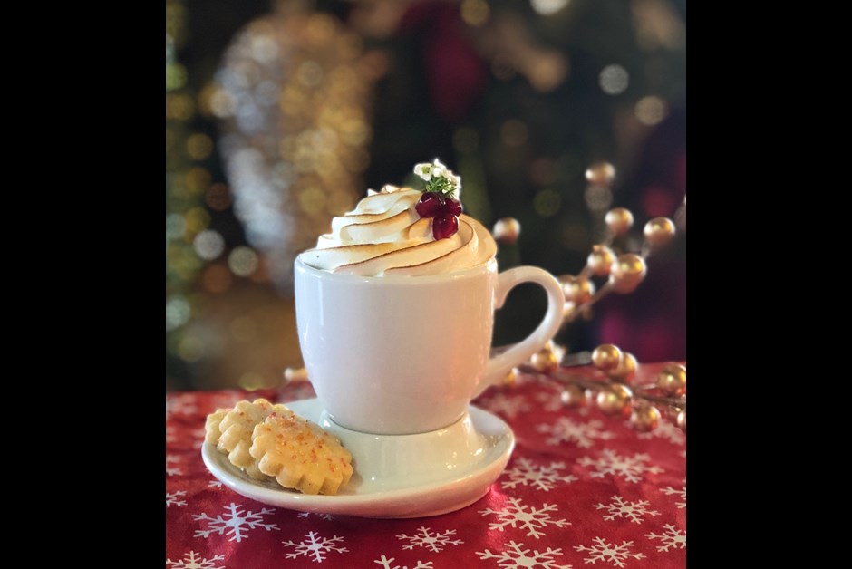 Vanilla Shortbread Holiday Cookies